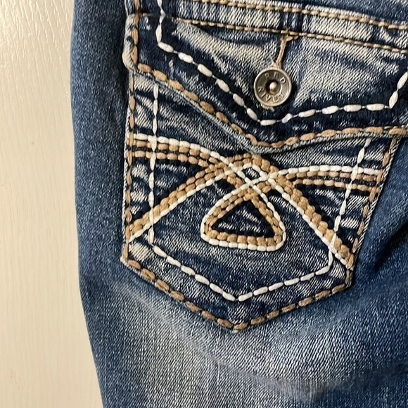 Red Rivet Jeans 3 - Picture 6 of 7